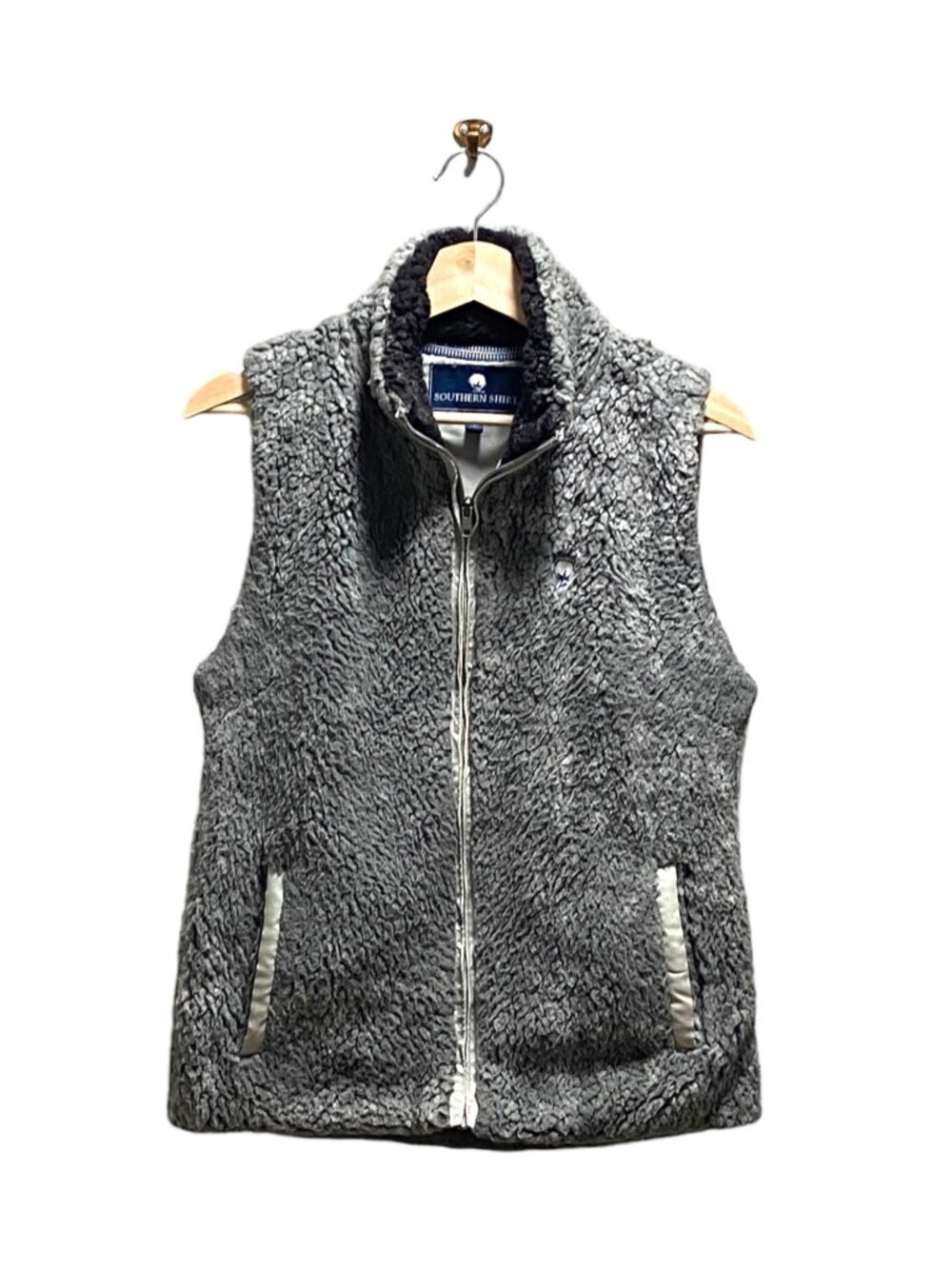 Southern Shirt Company Gray Zip Up Vest Coastal Fall-Ready - Picture 2 of 12